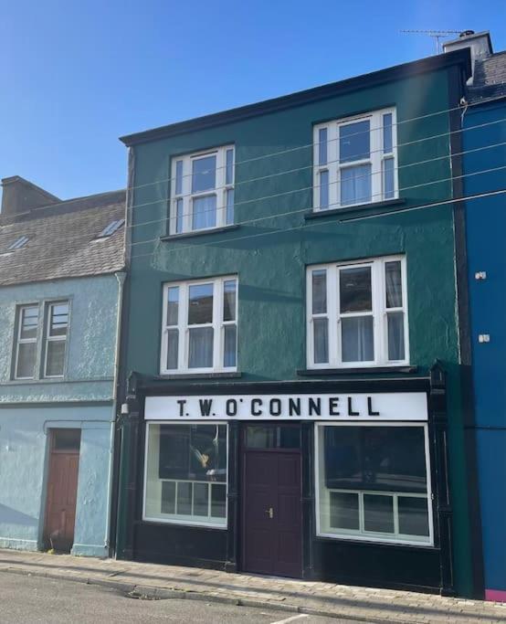 カアーサイビーン Tw O Connell Old World Irish Pubヴィラ エクステリア 写真